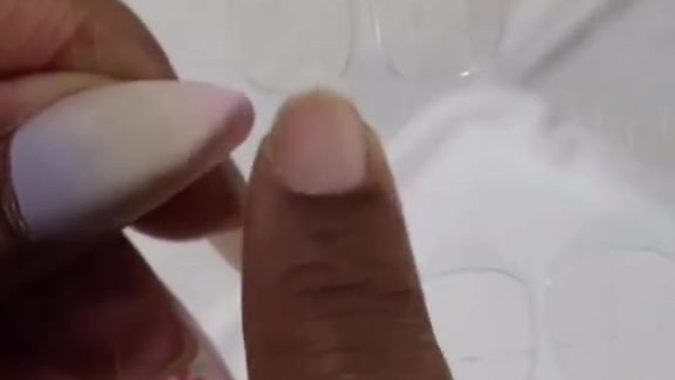 Hacks using DEMIblue Press On Nails Double Adhesive tape